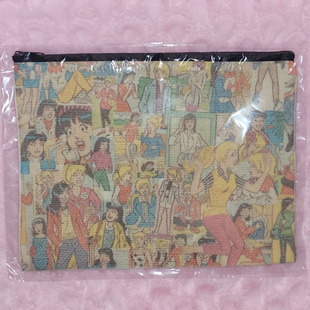 🔴BUNDLE 4/$20🔴Lightweight Canvas Pouch- Betty & Veronica